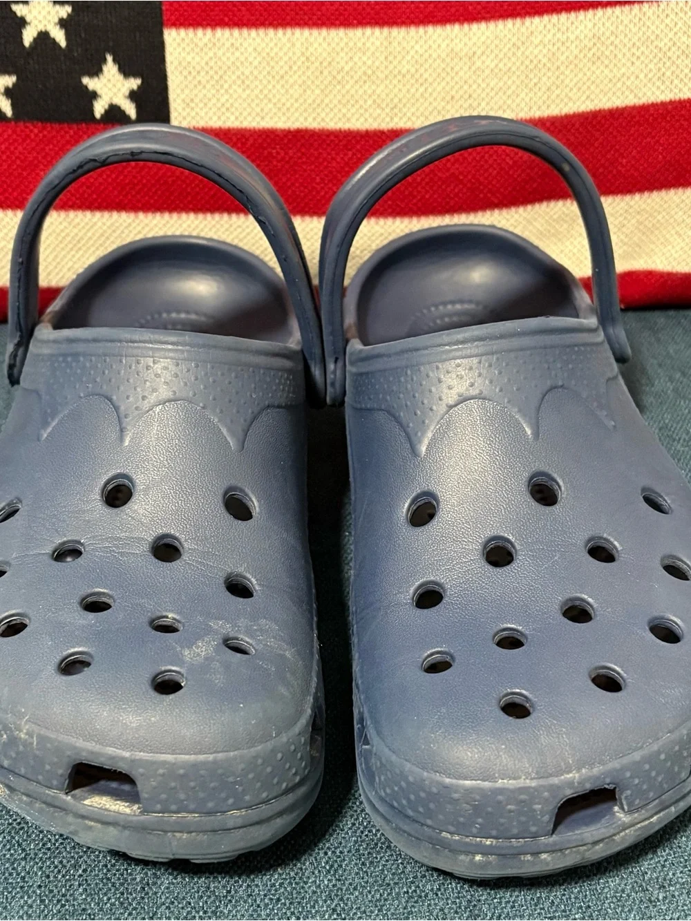 CROCS Classic Unisex Slip-On Clog in Navy